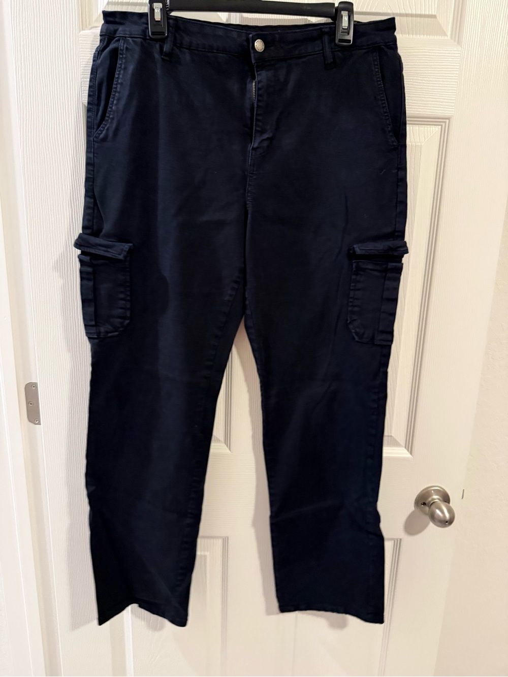 Well Worn Women's black Cargo Pants